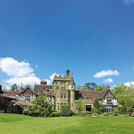 The Ravenswood Hotel East Grinstead Exterior photo