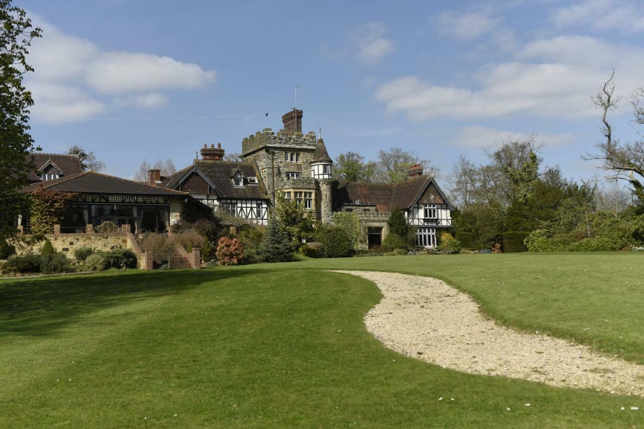 The Ravenswood Hotel East Grinstead Exterior photo