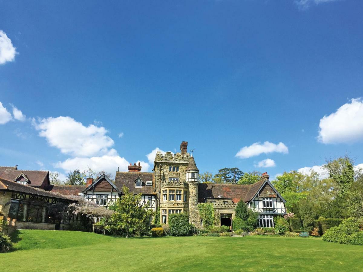 The Ravenswood Hotel East Grinstead Exterior photo